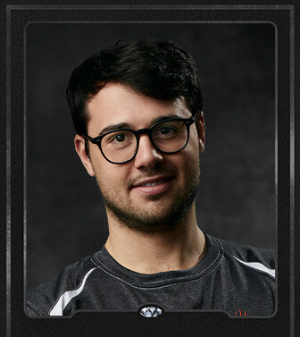 Andrea-Mengucci-Player-Card-Front.png